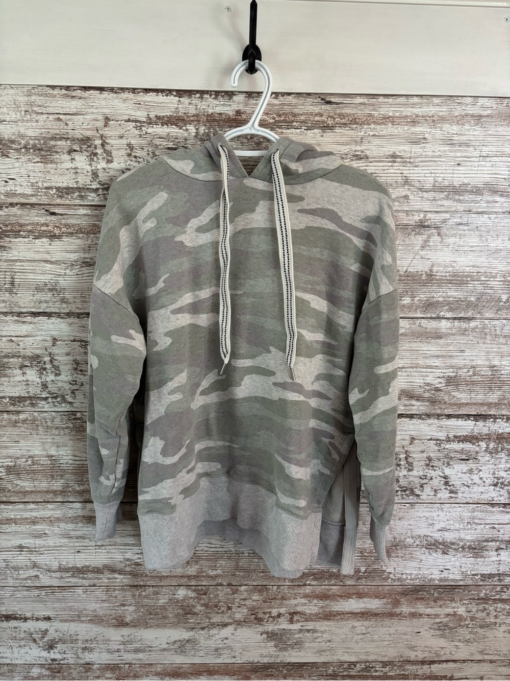 aerie Olive & Gray Camo Hoodie Sweatshirt